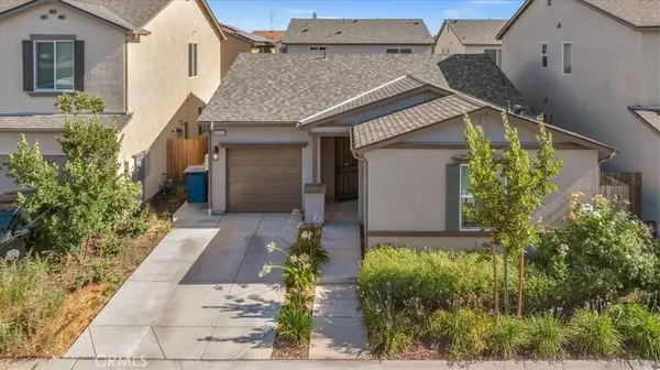 6105 W Richert AVE, Fresno, CA 93723