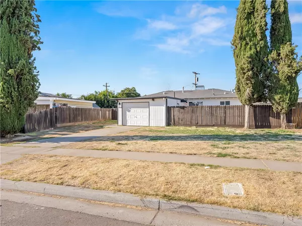 Fresno, CA 93705,1028 W Holland AVE