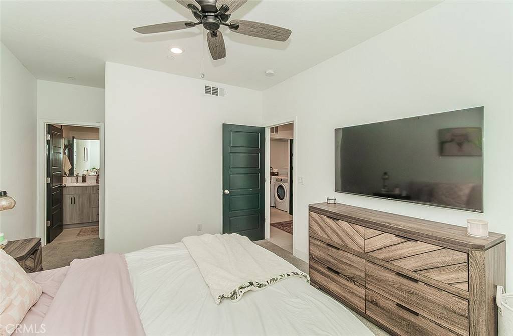 Fresno, CA 93730,2887 E Tamarind DR