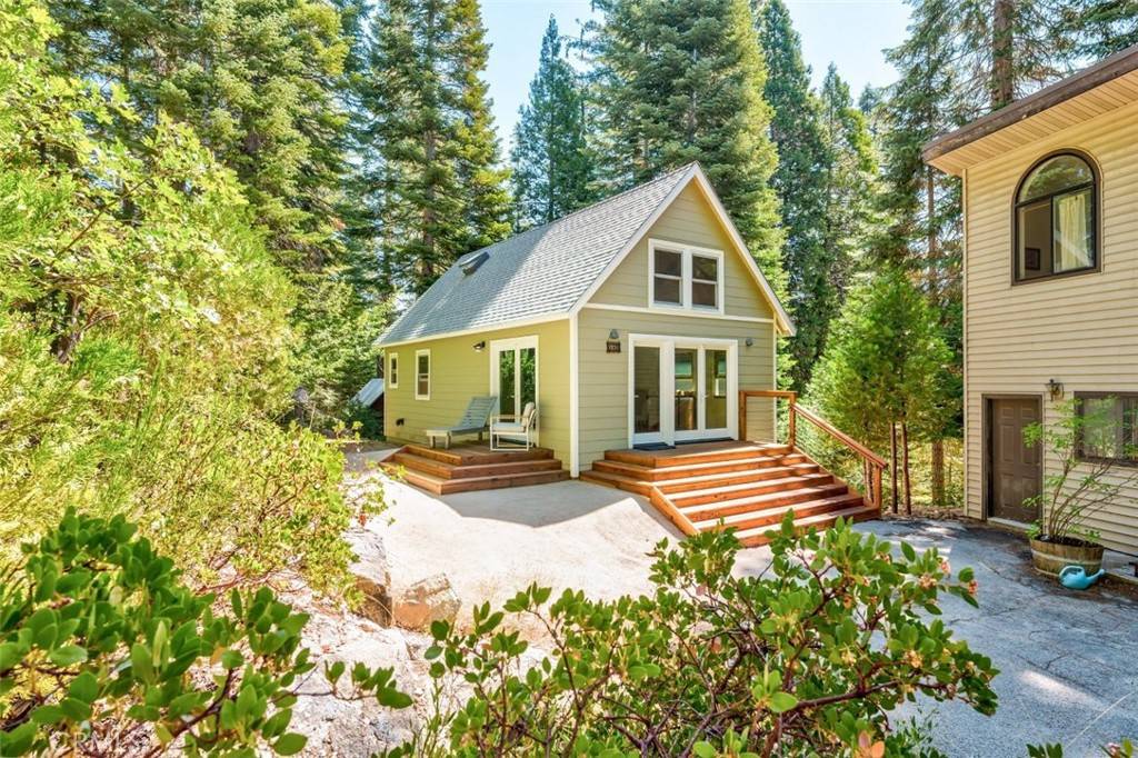 7731 Forest DR, Fish Camp, CA 93623