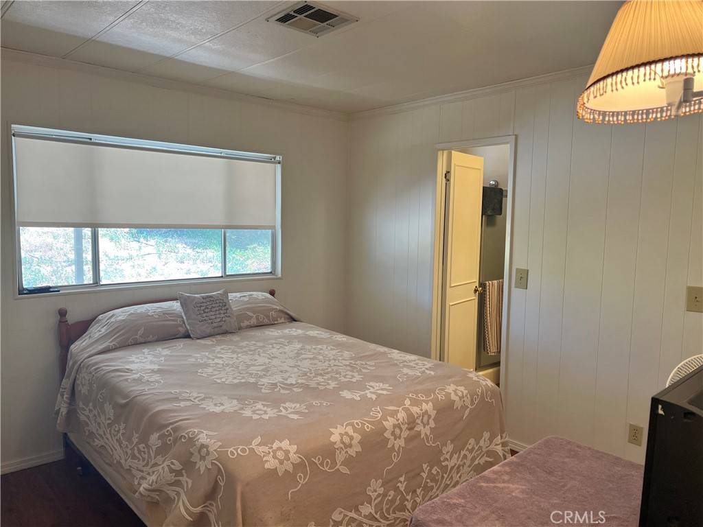 Squaw Valley, CA 93675,38150 Sumac LN