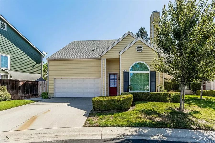 1094 E Monticello CIR, Fresno, CA 93720