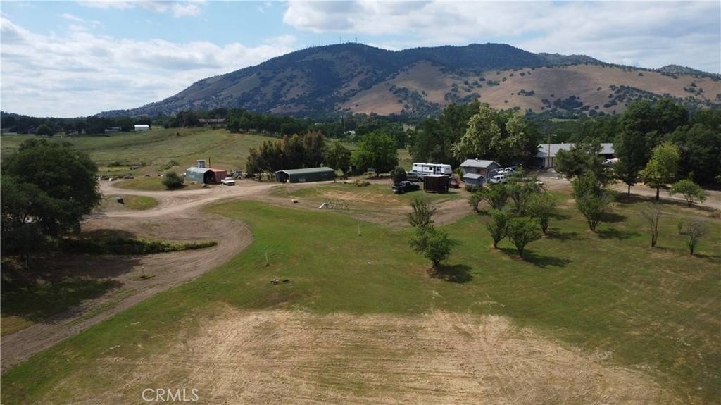 31268 Ruth Hill RD, Squaw Valley, CA 93675