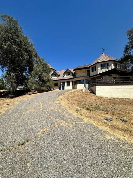 40570 Griffin DR, Oakhurst, CA 93644