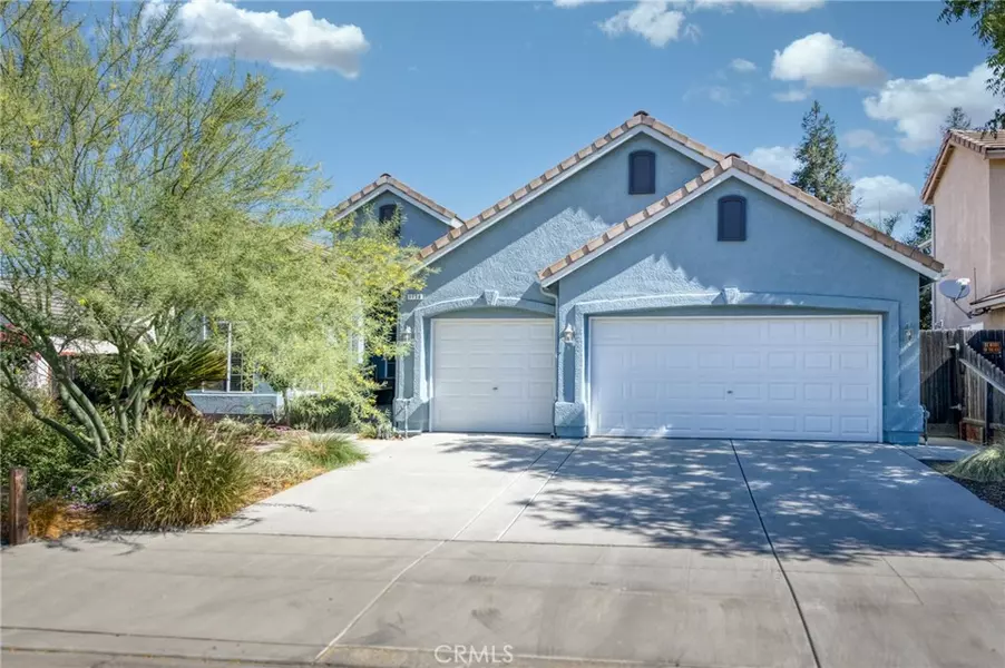 1138 E Pinehurst AVE, Fresno, CA 93730