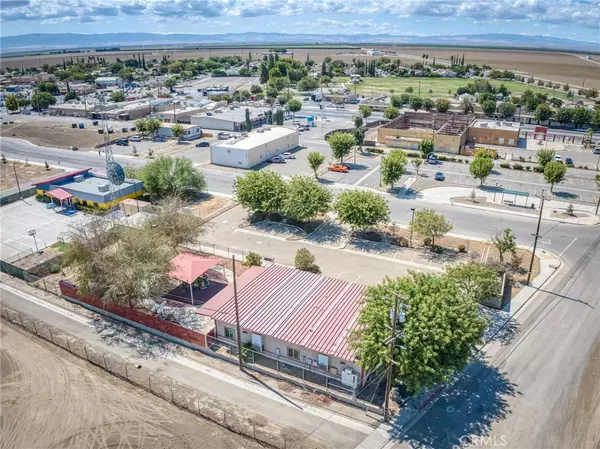 Huron, CA 93234,36602 Central Avenue