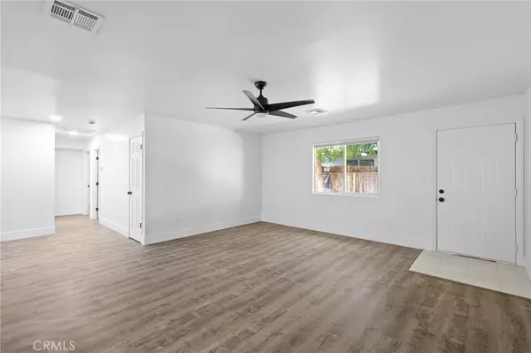 Bakersfield, CA 93308,200 E Warren AVE