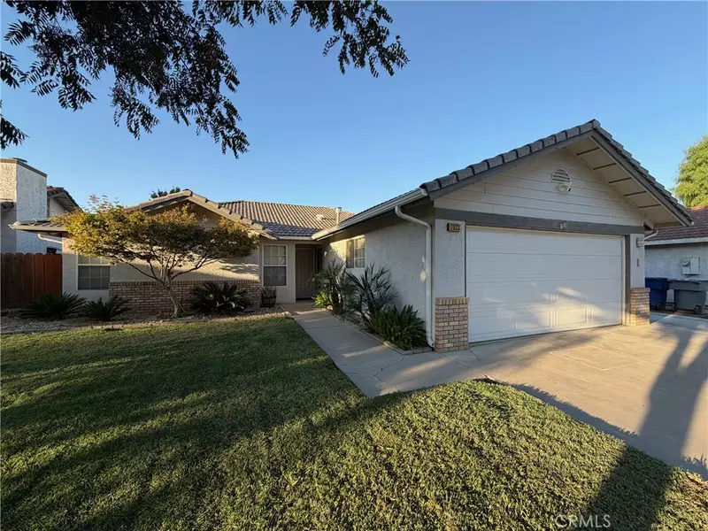 2023 Paul AVE, Clovis, CA 93611