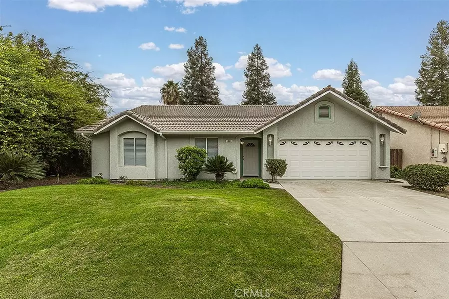 5625 W Swift AVE, Fresno, CA 93722