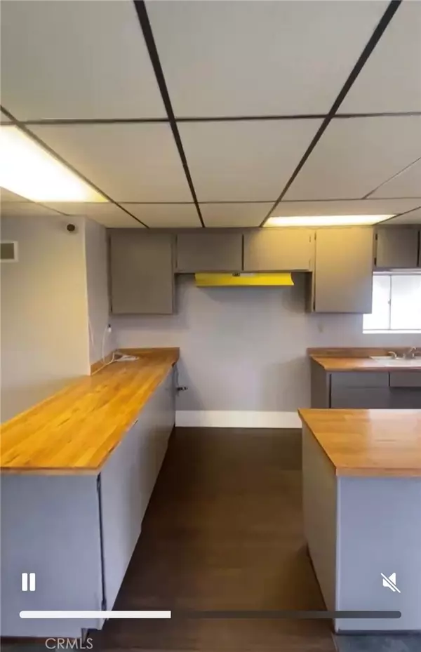 Porterville, CA 93257,958 S Prospect ST