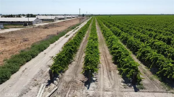 Kerman, CA 93630,1 S Plumas AVE