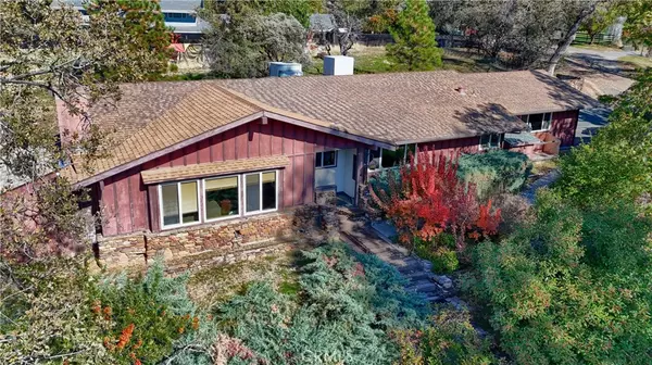 42997 E Mountain View LN, Oakhurst, CA 93644