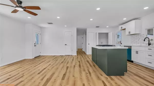 Thousand Palms, CA 92276,73250 Colonial DR