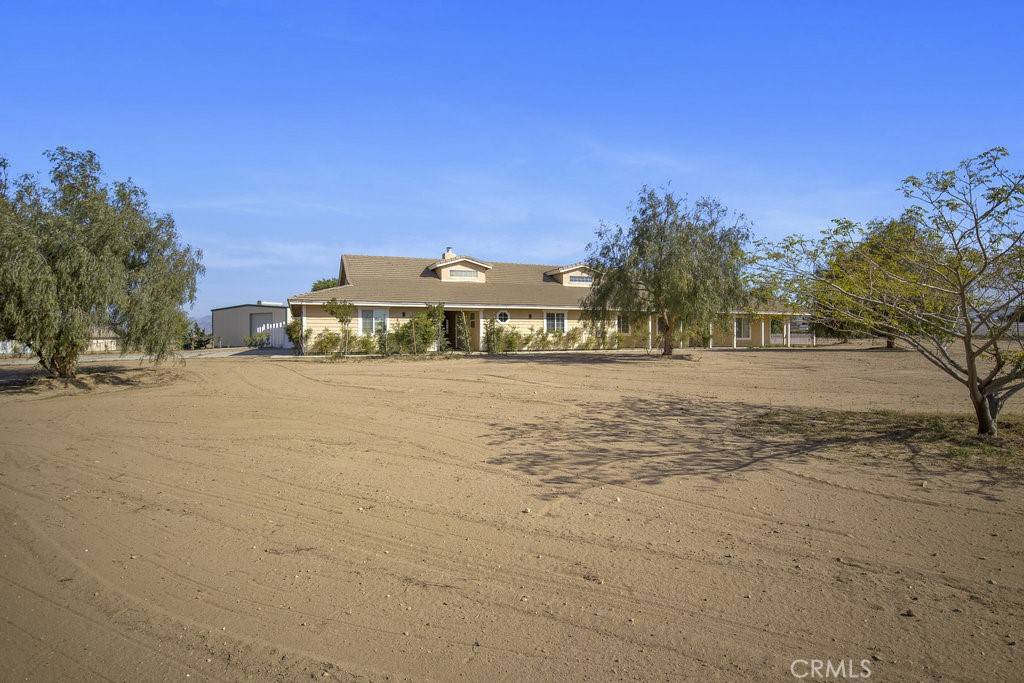 13737 Mission ST, Oak Hills, CA 92344