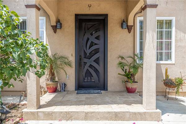 North Hollywood, CA 91605,7837 Beck AVE