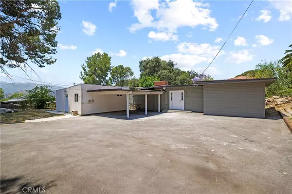 Tujunga, CA 91042,10223 Haines Canyon AVE