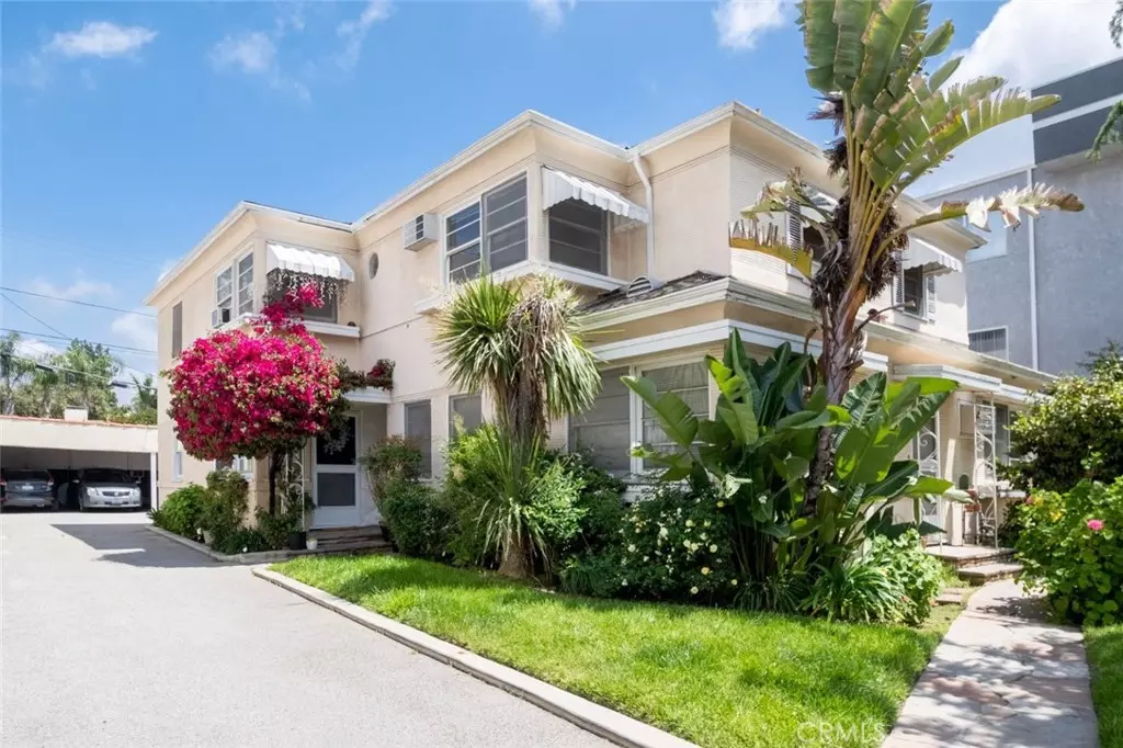 Toluca Lake, CA 91602,4418 Cahuenga BLVD