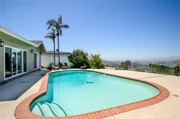 7290 Chetwood DR, Tujunga, CA 91042