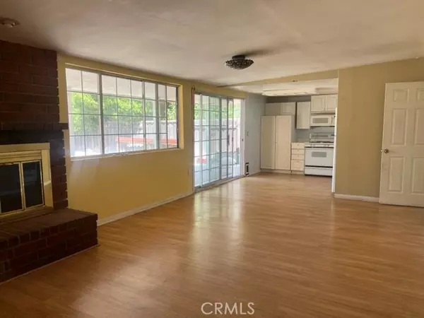 Sunland, CA 91040,10319 Leolang AVE