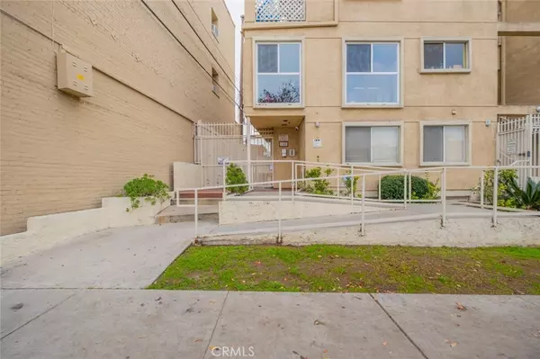 Glendale, CA 91204,108 W Maple ST #17