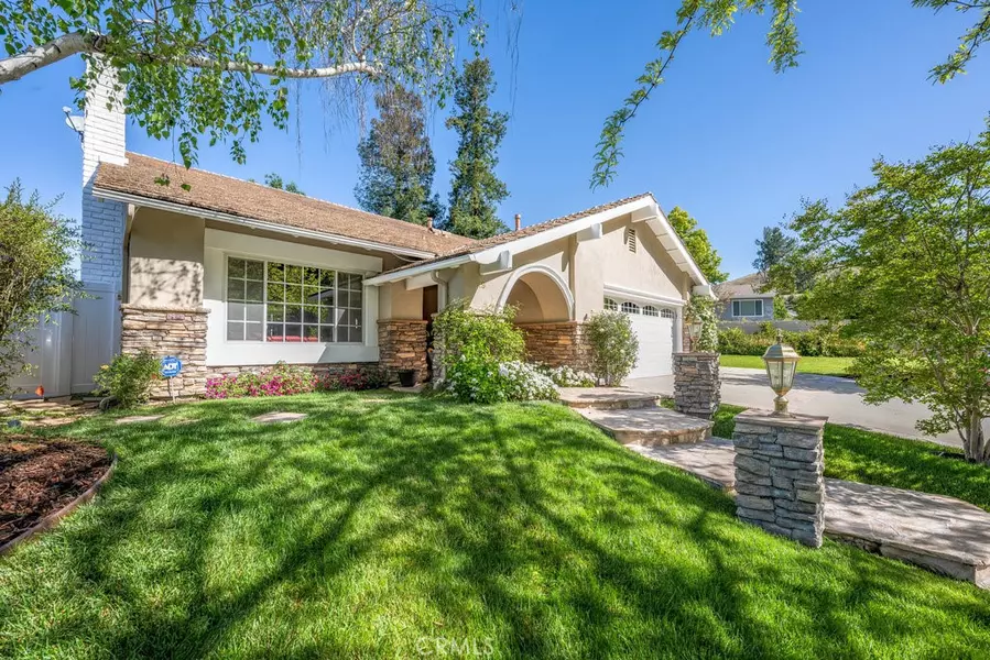 49 Peregrine CIR, Oak Park, CA 91377