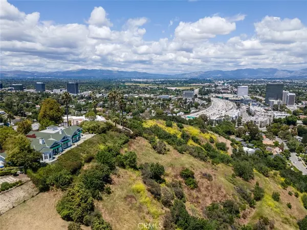 Sherman Oaks, CA 91403,15589 Briarwood DR