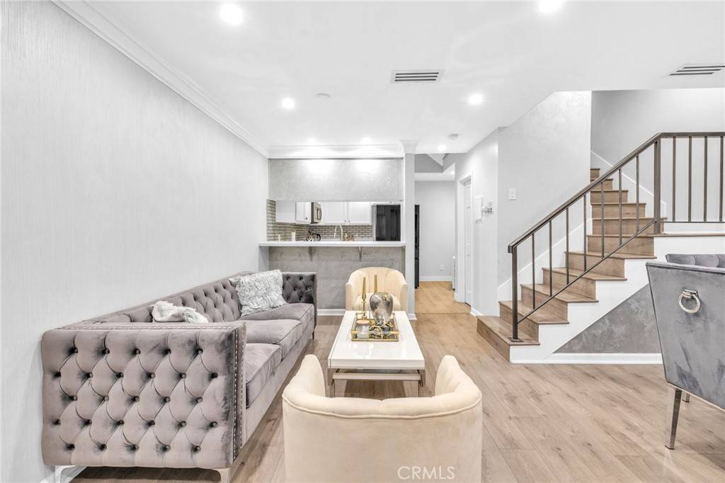543 W Stocker ST #4, Glendale, CA 91202