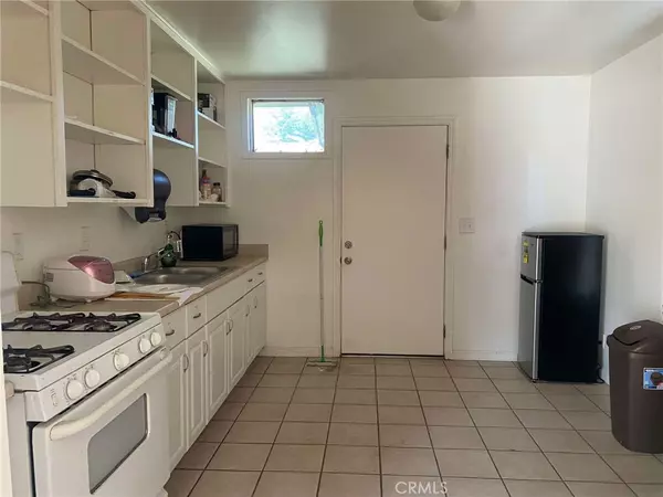 Porterville, CA 93257,290 W Putnam AVE