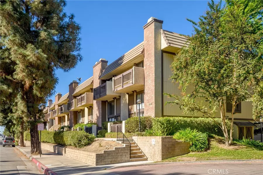 1937 Huntington DR #C, Duarte, CA 91010