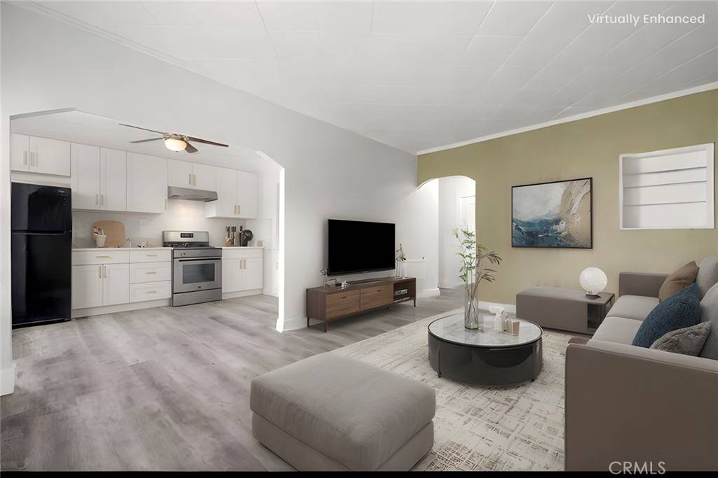 Los Angeles, CA 90006,2121 James M Wood BLVD #221
