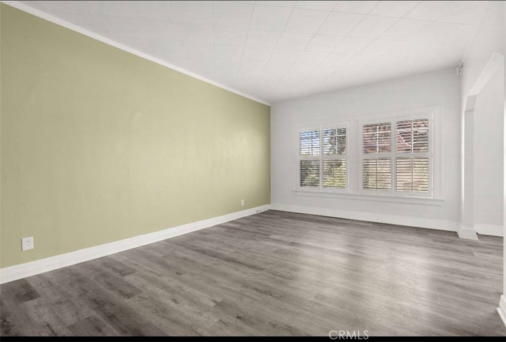 Los Angeles, CA 90006,2121 James M Wood BLVD #221