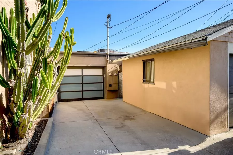 50 Montecito CT #1/2, Sierra Madre, CA 91024