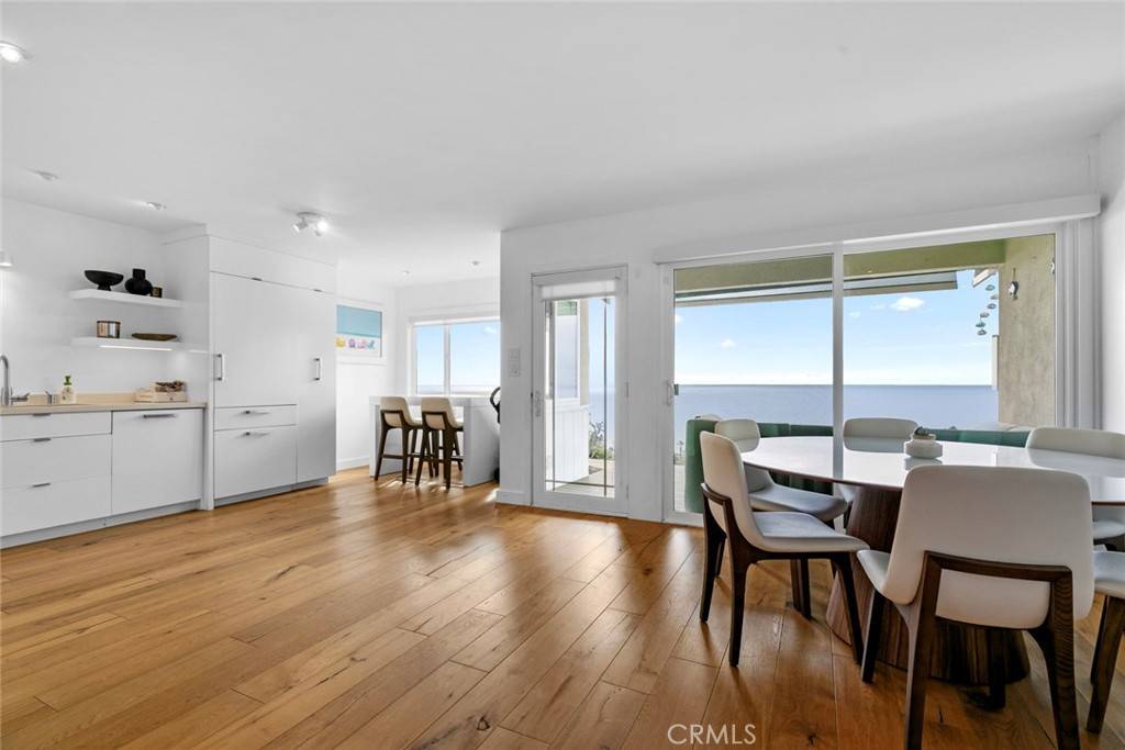 Laguna Beach, CA 92651,21722 Ocean Vista DR #B