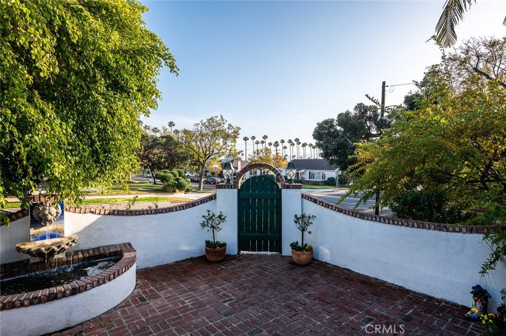 Glendale, CA 91201,1731 W Kenneth RD
