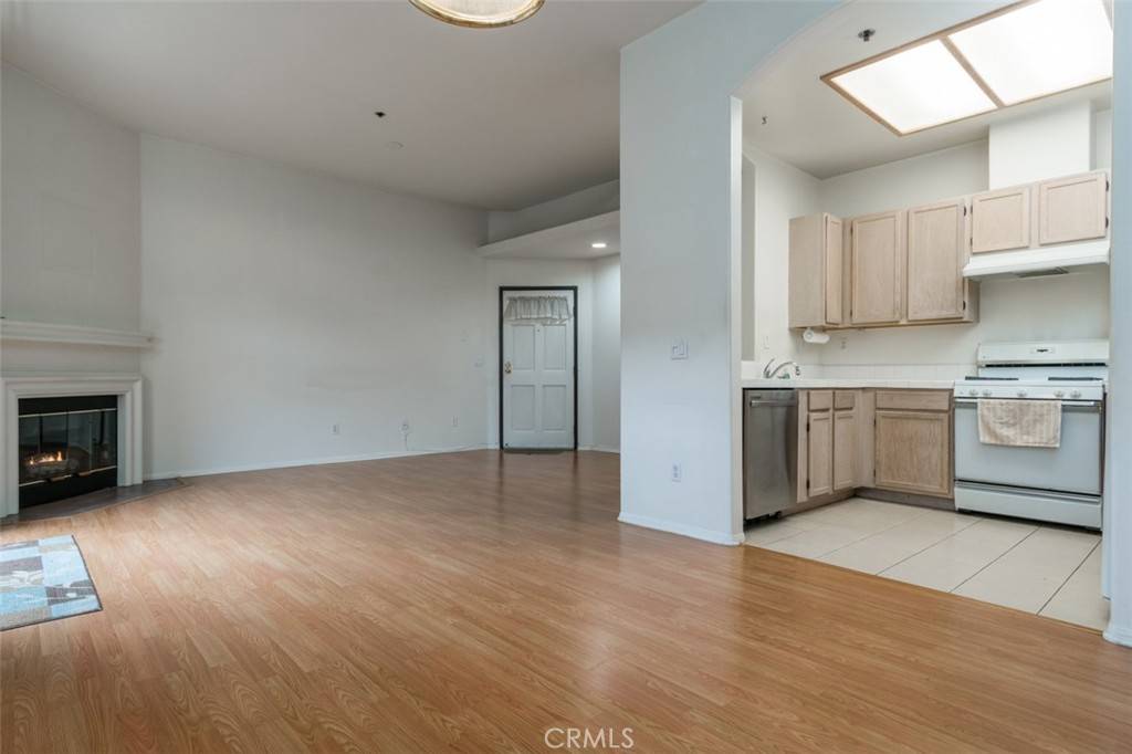 Pasadena, CA 91106,126 S Catalina AVE #105