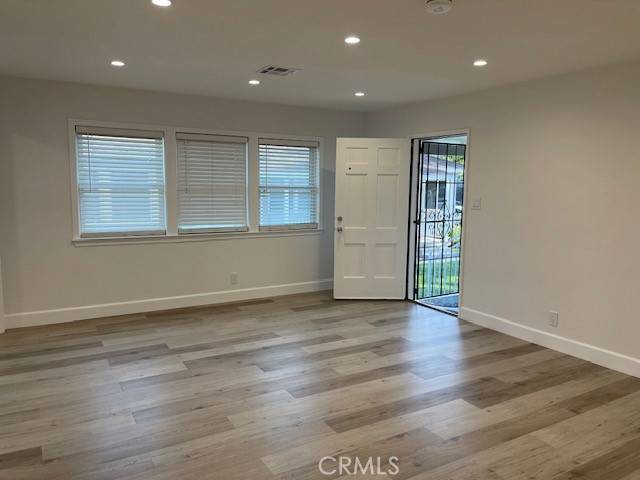 Burbank, CA 91505,450 N Hollywood WAY