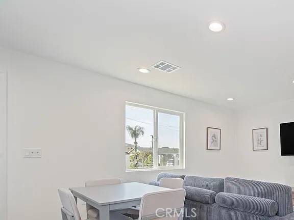 Sun Valley, CA 91352,8660 Laurel Canyon Blvd. BLVD