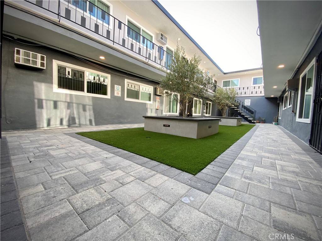 919 E Acacia AVE #R, Glendale, CA 91205