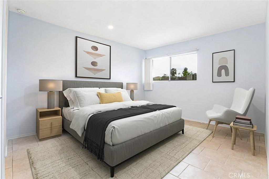 Glendale, CA 91206,121 Sinclair AVE #122
