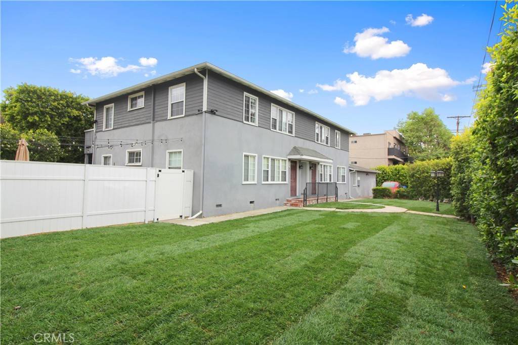 Sherman Oaks, CA 91423,13573 Moorpark ST