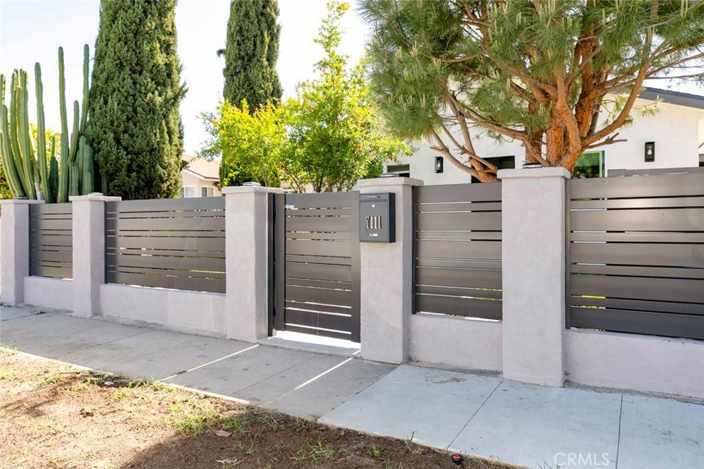 North Hollywood, CA 91605,7113 Varna AVE