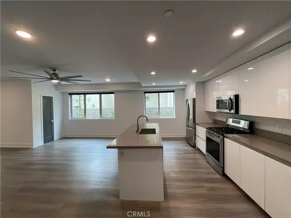 Glendale, CA 91205,518 E Windsor RD #106