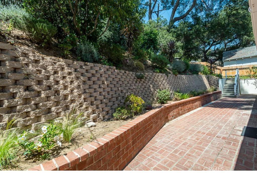 Glendale, CA 91206,3155 Linda Vista RD