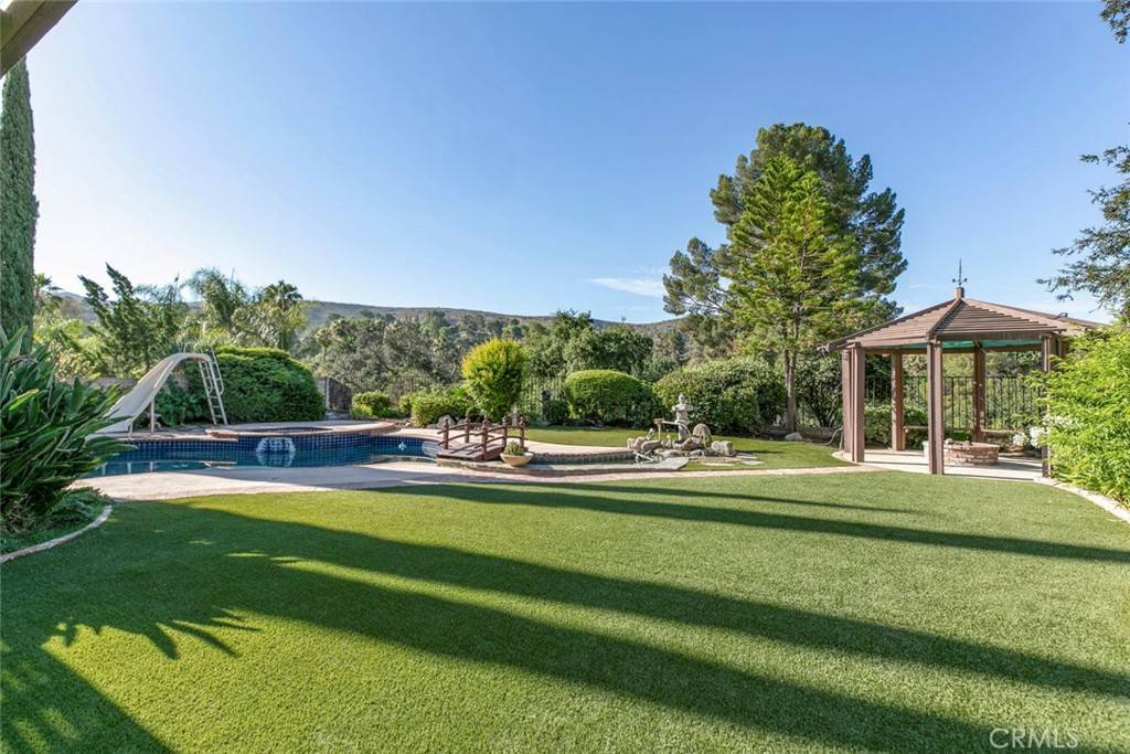9916 Rancho Caballo DR, Sunland, CA 91040