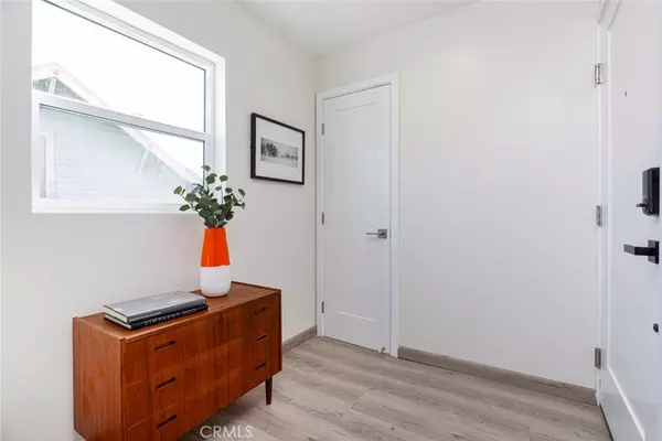 Los Angeles, CA 90027,1754 N Berendo ST