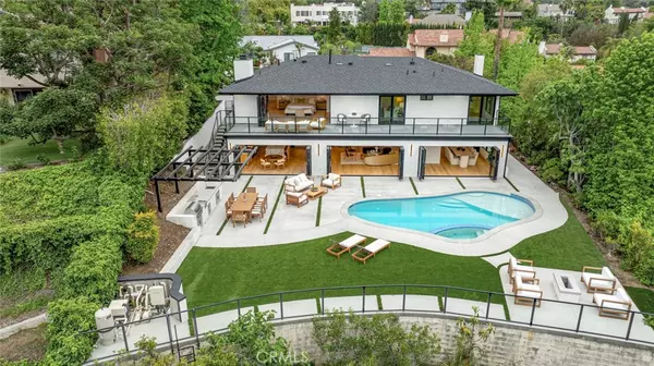 Encino, CA 91316,18101 Green Meadow DR