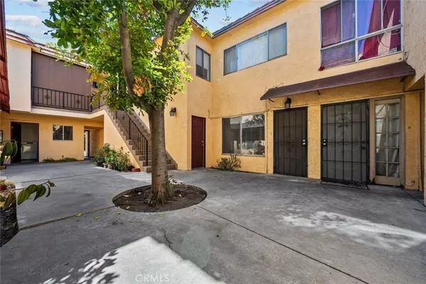 North Hollywood, CA 91605,7904 Laurel Canyon BLVD #3
