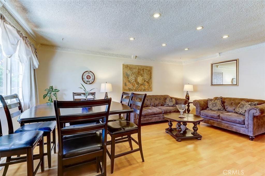Tujunga, CA 91042,10431 Las Lunitas AVE