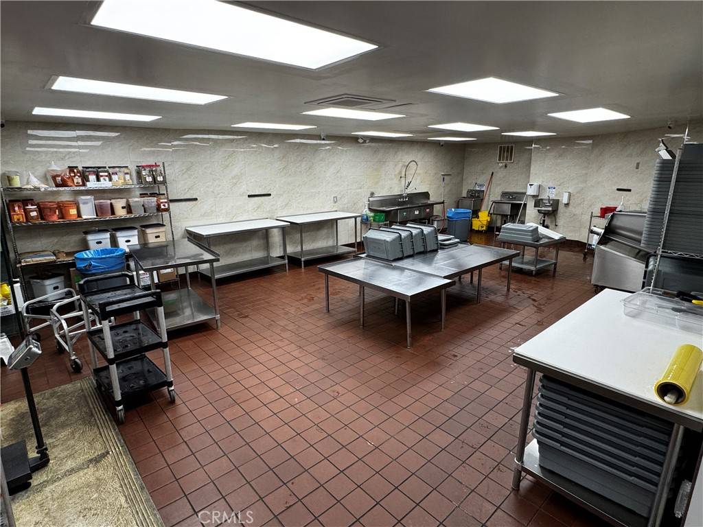 La Crescenta, CA 91214,3238 Foothill BLVD