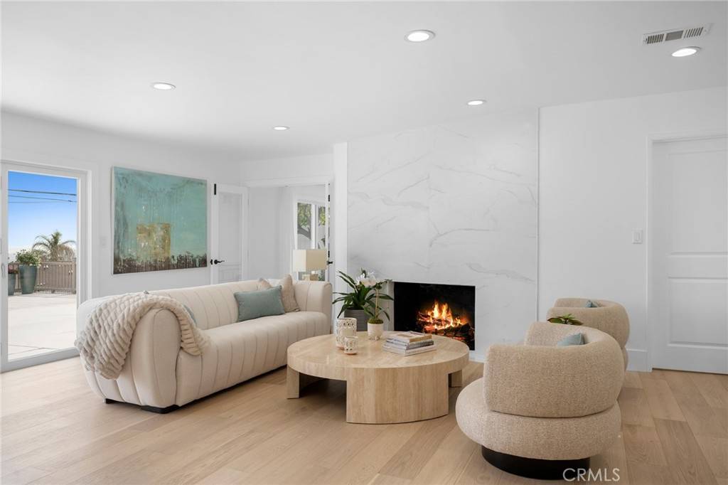 Pasadena, CA 91107,3690 Alder LN